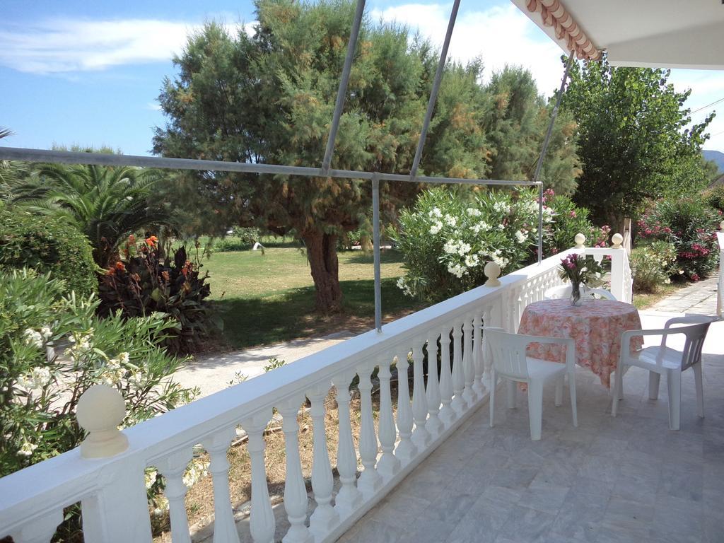 Renesis Studios Lithakia  Rom bilde